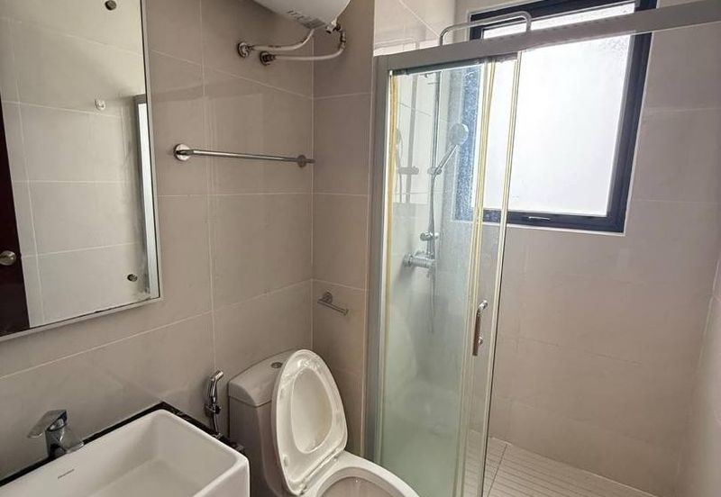 Baypoint @ Country Garden Danga Bay