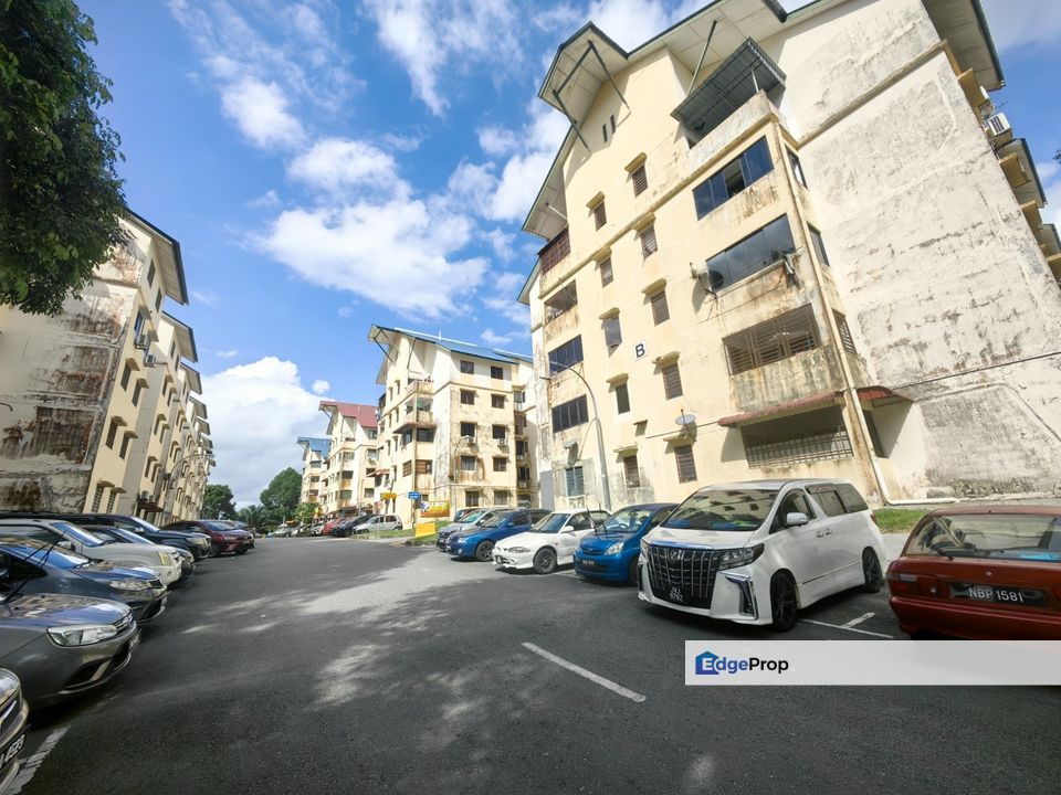 Plentong @Jalan Daisi / Low Cost Flat 4th Floor, Johor, Masai