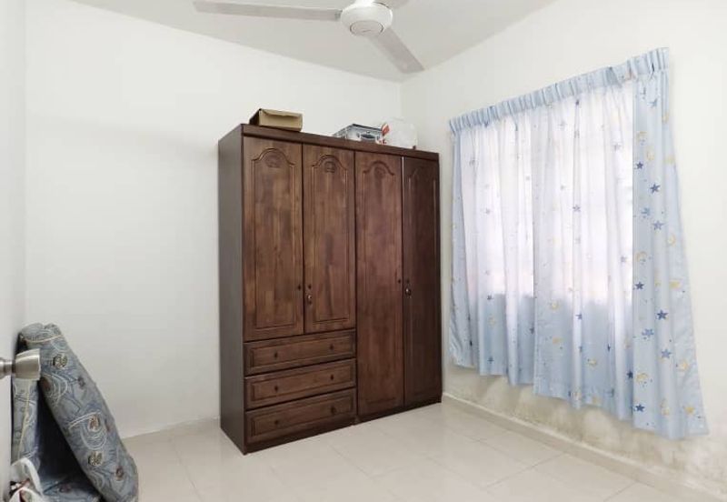 Taman Flora Heights Flat