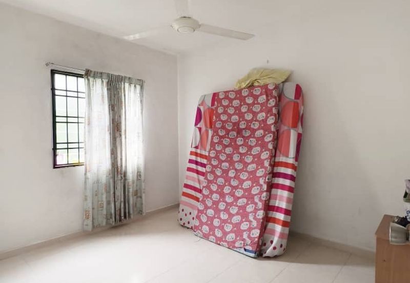 Taman Flora Heights Flat