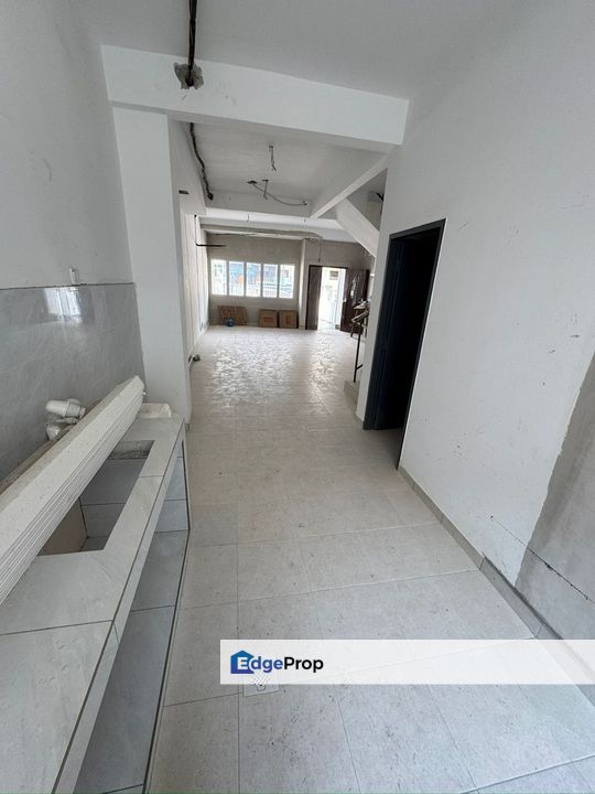 Pulai Mutiara @ Cassia / 3 Storey Terrace House, Johor, Johor Bahru