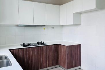 Seasons Luxury Apartments @ Amara Larkin