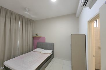 D'Summit Residences @ Kempas Utama