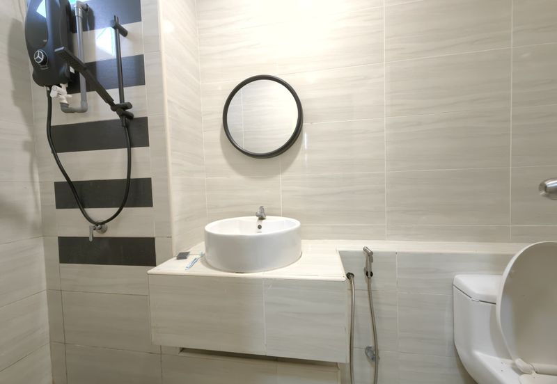 D'Summit Residences @ Kempas Utama