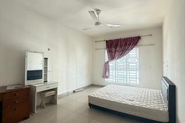 Seasons Luxury Apartments @ Amara Larkin