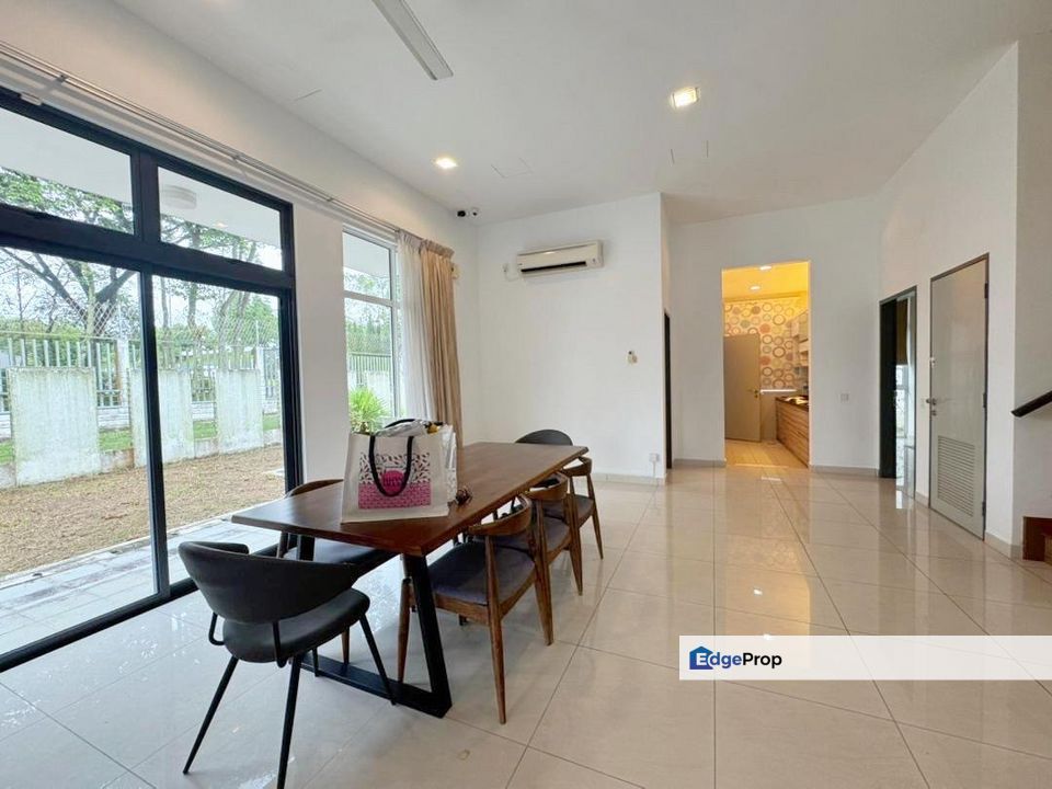 Setia Tropika @ Fenix Villas / Double Storey Semi-D EndLot, Johor, Setia Tropika