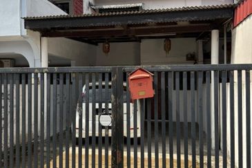 Taman Sri Muhibah @ Kulai / Double Storey Low Cost Terrace House