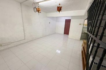 Taman Sri Muhibah @ Kulai / Double Storey Low Cost Terrace House