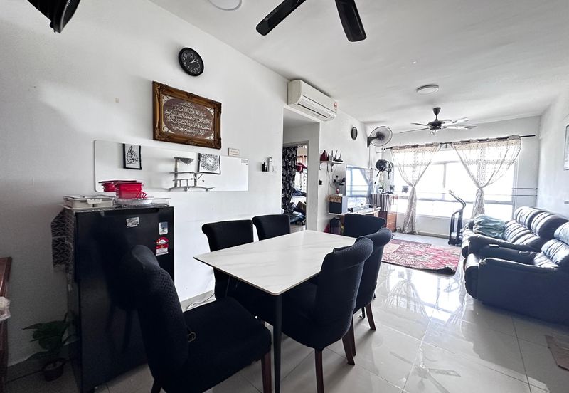 Midas Perling Apartment