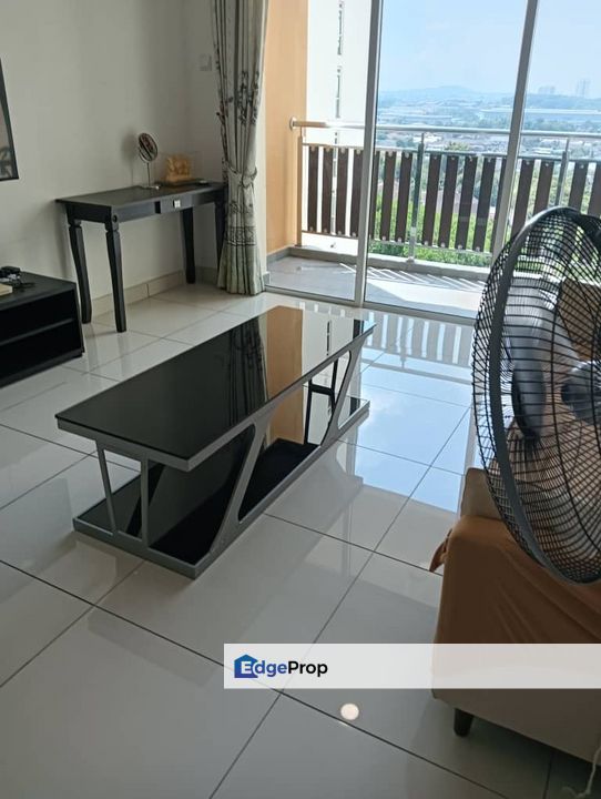 KSL Residence @ Taman Daya /Room for Rent with aircond -Private Bathroom /Include Utility &Wifi, Johor, Johor Bahru