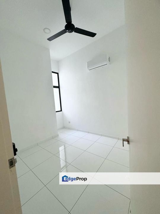Bukit Indah Avenue 26 / Double Storey Terrace House, Johor, Johor Bahru