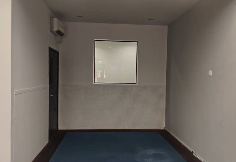 Jalan Sutera Tanjung