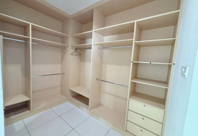 Sri Samudera Seaview Residence Suites