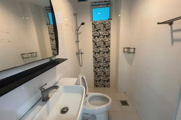 Sri Samudera Seaview Residence Suites