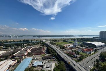 Sri Samudera Seaview Residence Suites