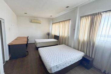 Sri Samudera Seaview Residence Suites