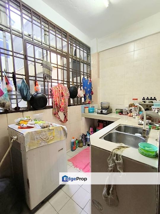 Sri Kenari Apartment @ Tampoi Indah, Johor, Tampoi