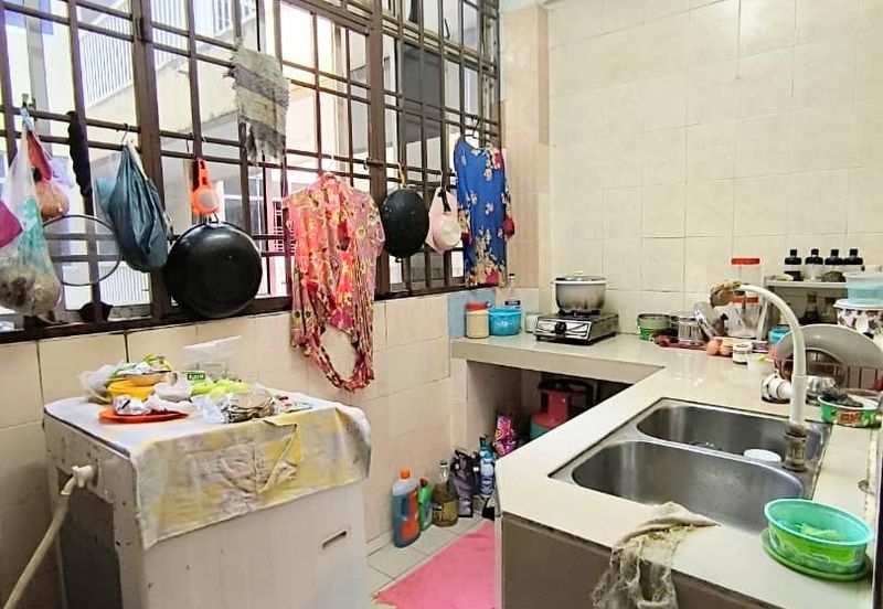 Sri Kenari Apartment