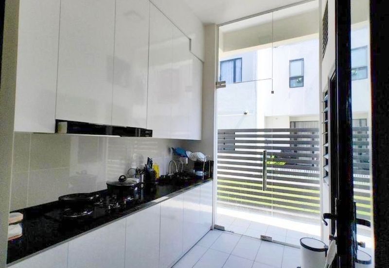 Avira Garden Terraces @ Medini