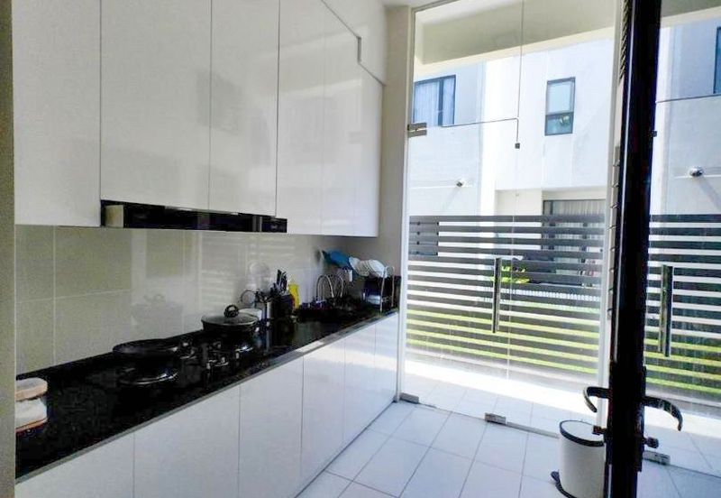 Avira Garden Terraces @ Medini