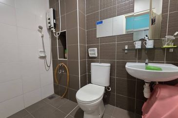 Jalan Perjiranan 11/1