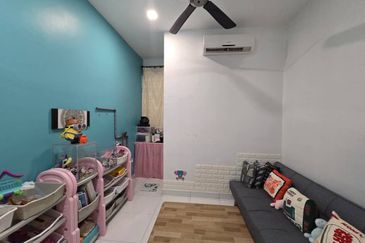 Jalan Perjiranan 11/1