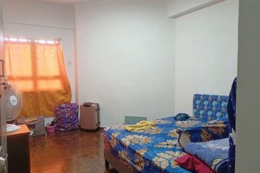 Dwi Mahkota Condominium