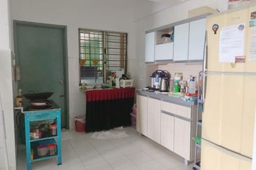 Dwi Mahkota Condominium