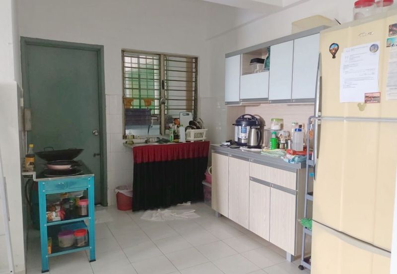 Dwi Mahkota Condominium