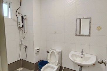 Seasons Luxury Apartments @ Amara Larkin