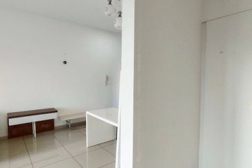 Seasons Luxury Apartments @ Amara Larkin