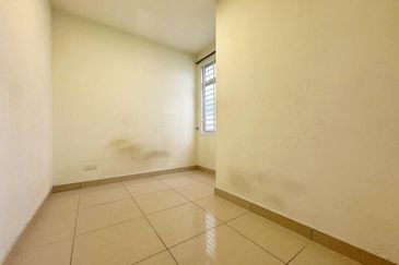 Eastbay Luxury Apartment