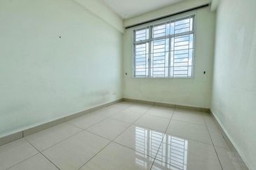 Eastbay Luxury Apartment