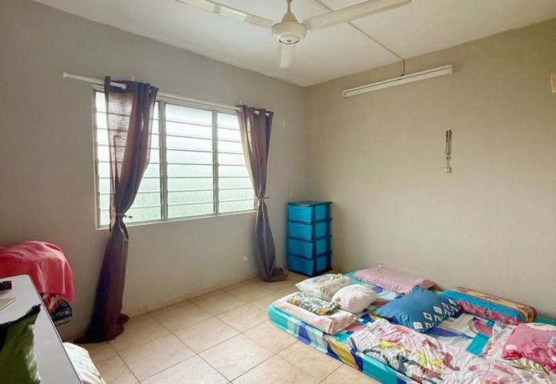 Flat Serantau Baru
