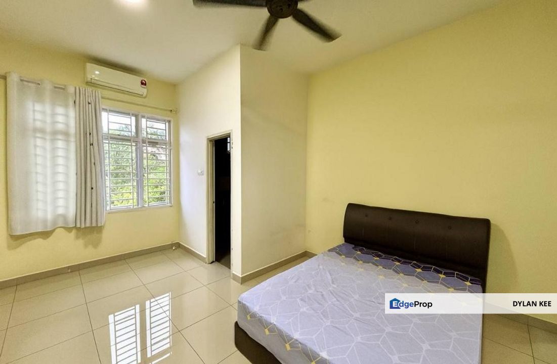 Ehsan Heights Ehsan Jaya 2.5 Storey Terrace House Good Condition, Johor, Johor Bahru