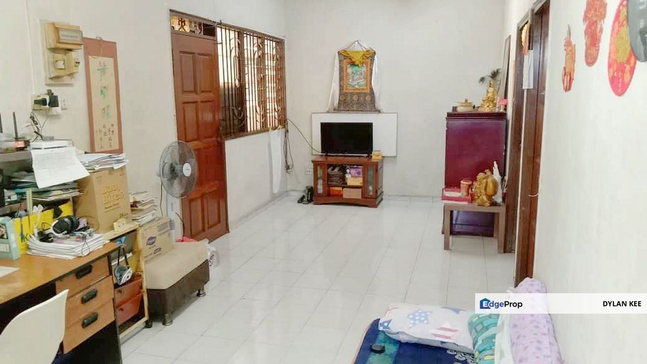 Taman Daya Johor Bahru Low Cost Flat Two Bedrooms, Johor, Johor Bahru