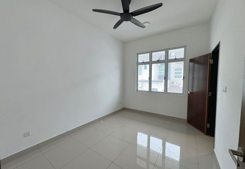 Iconia Garden Residence @ Taman Impian Emas