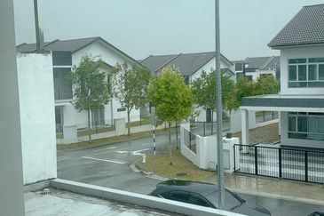 Iconia Garden Residence @ Taman Impian Emas