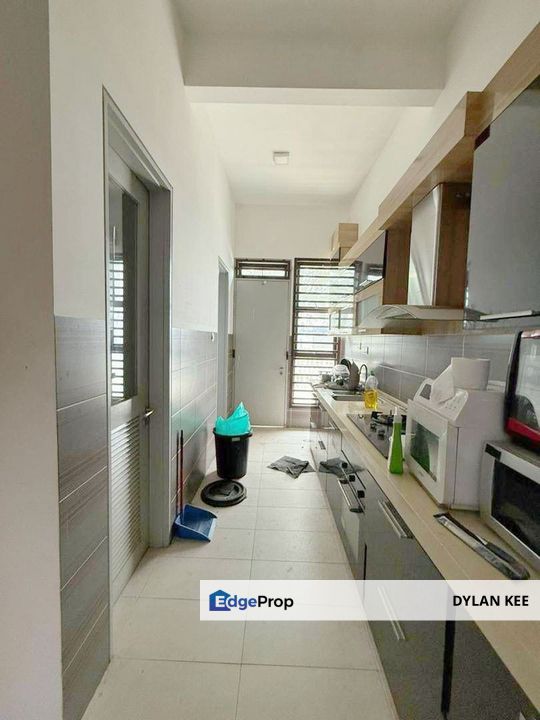 Taman Perling Double Storey Superlink House, Johor, Johor Bahru