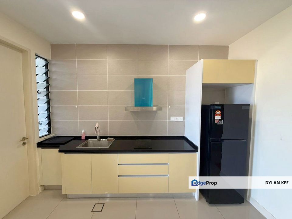 D'Pristine Medini Fully Furnished Facing Lake View, Johor, Nusajaya