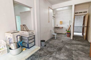 Taman Pulai Utama Flat