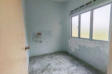 Taman Pulai Utama Flat