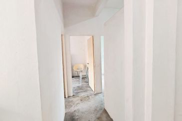 Taman Pulai Utama Flat