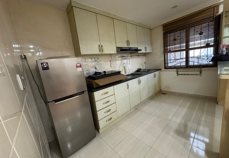 Bangunan Duta Impian (The Embassy Suites)