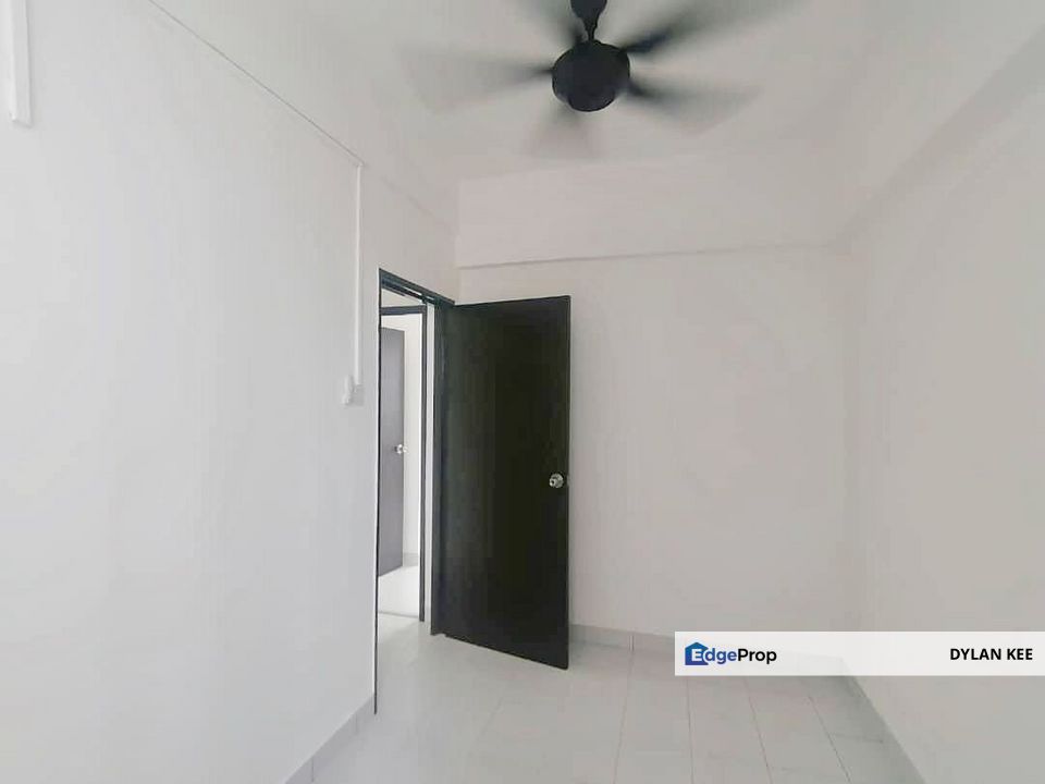 Sri Impian Apartment Larkin Perdana Partial Furnished, Johor, Johor Bahru
