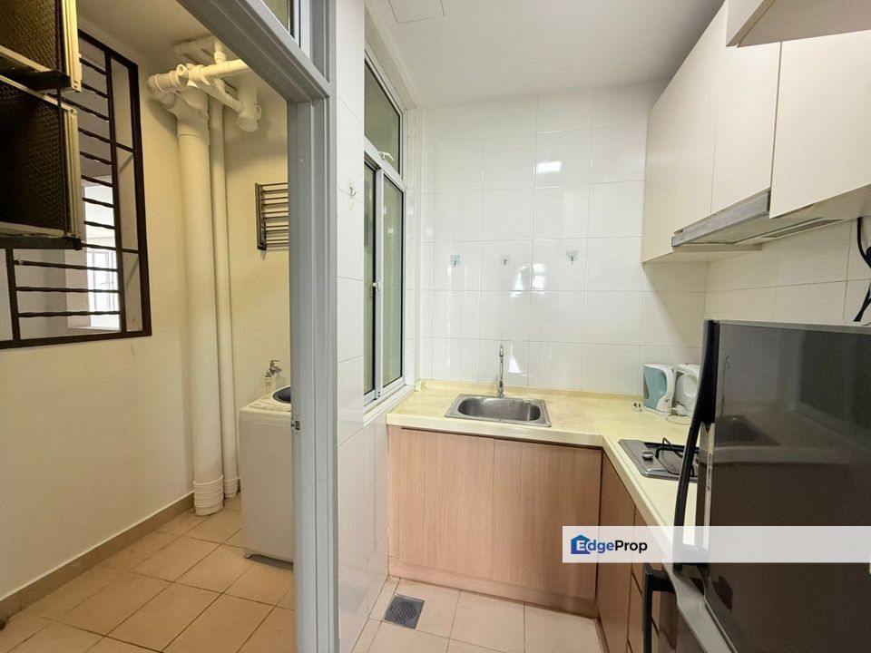 Golden Sands Seaview @ Nice Unit @ Fully Furnished @ Good Condition, Johor, Johor Bahru