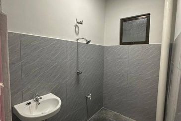 Taman Flora Heights Flat