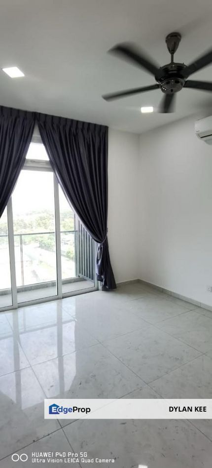 Havona Residence @ Taman Mount Austin 2 Bedrooms Partial Furnished, Johor, Johor Bahru