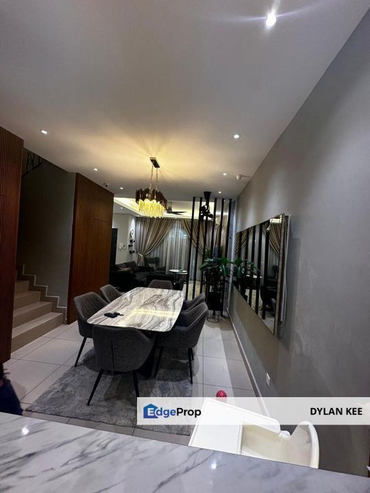 Taman Nusa Bestari 2, Skudai Double Storey House Fully Renovated for ...