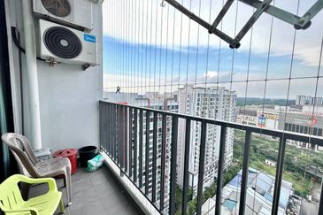 Dedaun Hijau (Greenfield Regency)